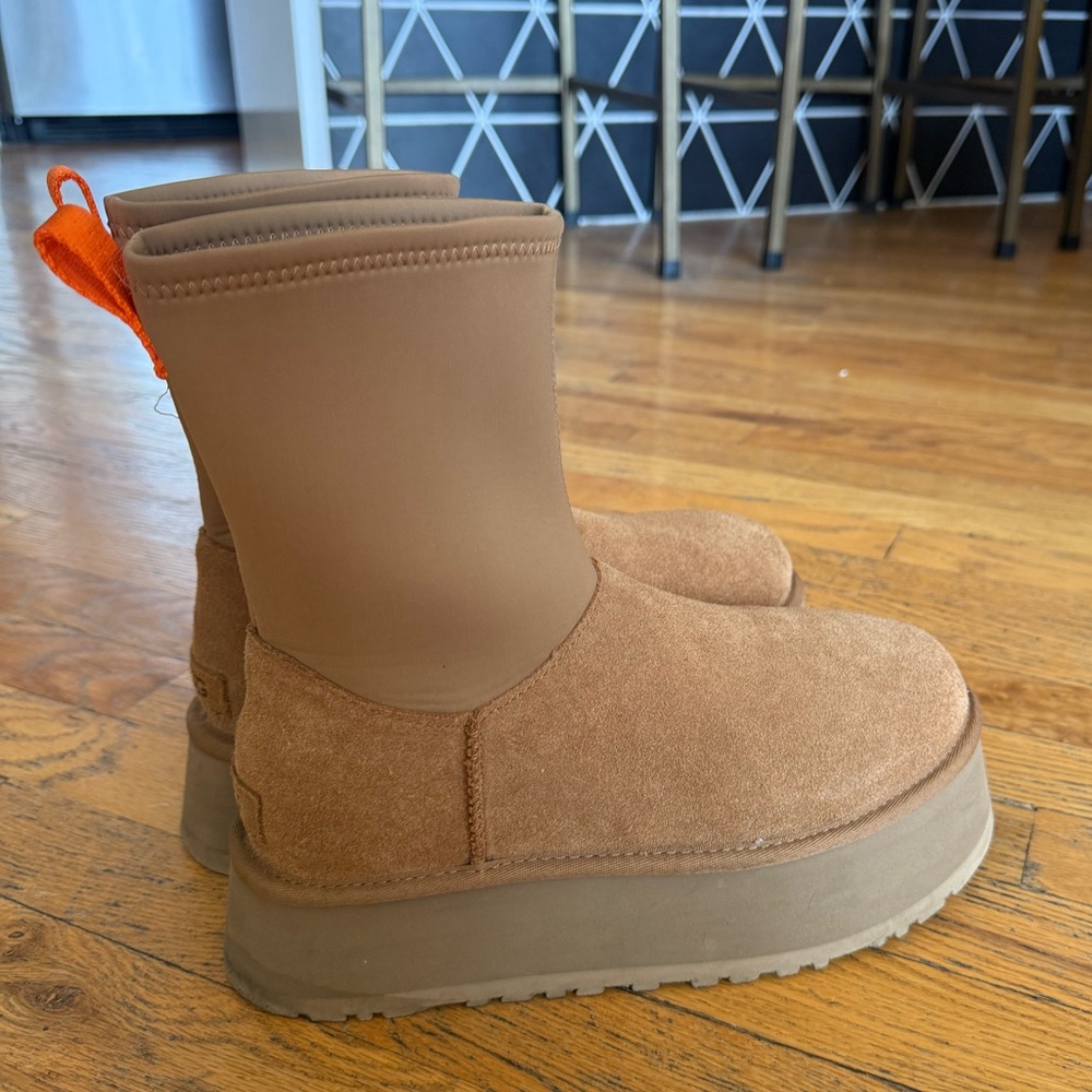 UGG Classic Dipper Chestnut Boot